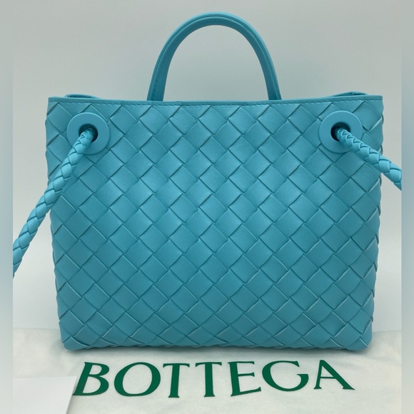 ❌❌SOLD!❌❌ BOTTEGA VENETA SMALL ANDIAMO LEATHER TOTE SHOULDER BAG AUTH! - Picture 6 of 16